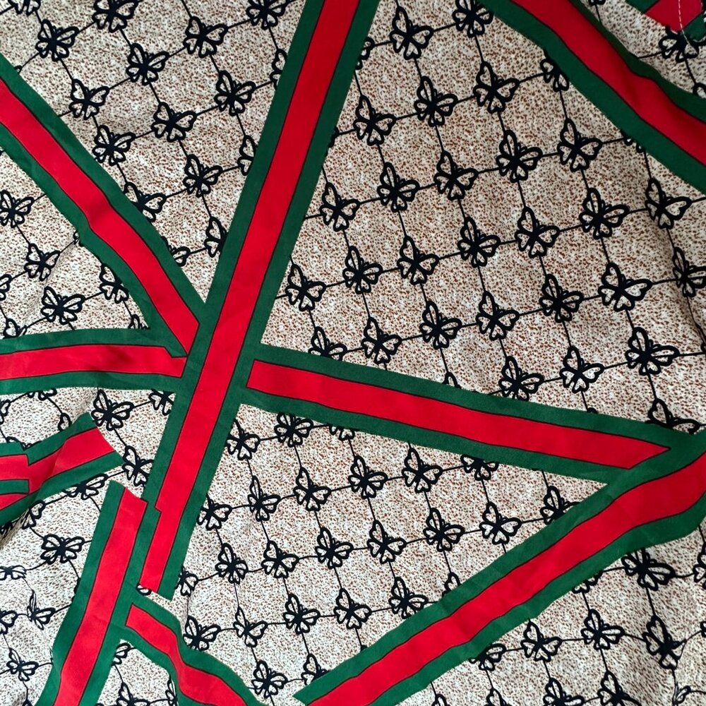 Small Long-sleeved Maxi Dress with green / red ribbon and butterfly design - Picture 4 of 8